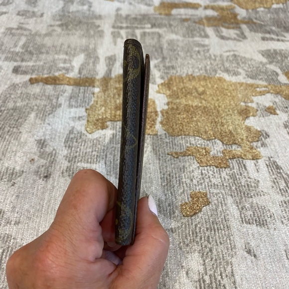 Louis Vuitton card wallet in monogram - Picture 10 of 10